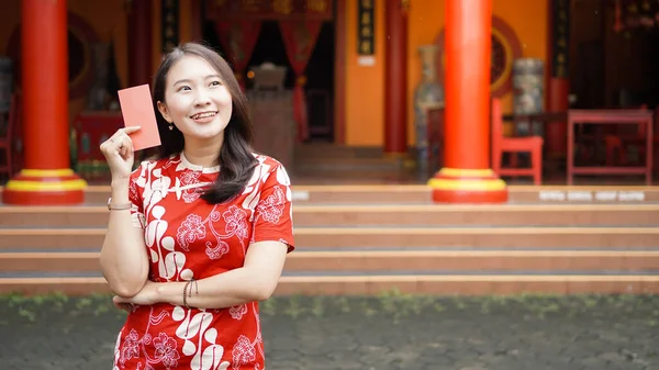 Asiatiska Kinesiska Kvinnor Håller Ang Pao Vihara — Stockfoto