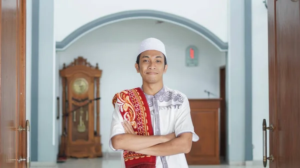 Retrato Hombre Musulmán Asiático Con Estilo Mezquita Después Sholat —  Fotos de Stock