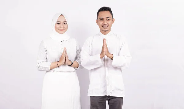Pasangan Moslem Asia Menyapa Gerakan Ramadhan Terisolasi — Stok Foto