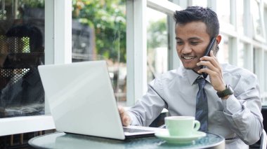 Bilgisayarlarda telefonla çalışan girişimciler