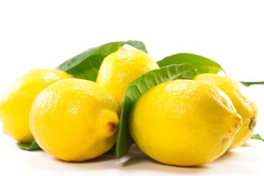 izole sarı limon