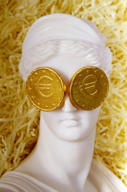  Yunan kriz. İnci sikkelerinde euro ile Yunan tanrıçası Afrodit
