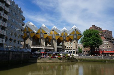 Küp evler. Rotterdam. 