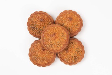 Çin Güz Festivali ortası Ay pastası beyaz arka planda