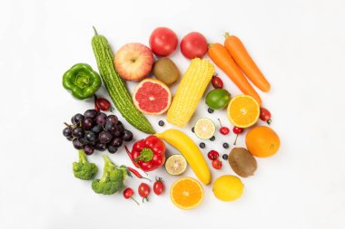 Çeşitli olgun meyve ve sebzeler. Gıda konsepti.