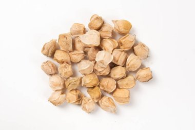 Cape Gooseberry beyaz arka planda izole edildi.