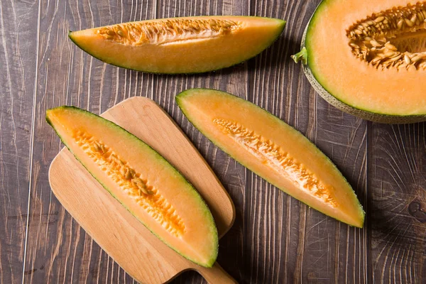 Närbild Färsk Hami Melon Frukt Trä Bakgrund — Stockfoto