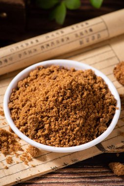 Esmer şeker. Çiğ işlenmemiş kamış şekeri