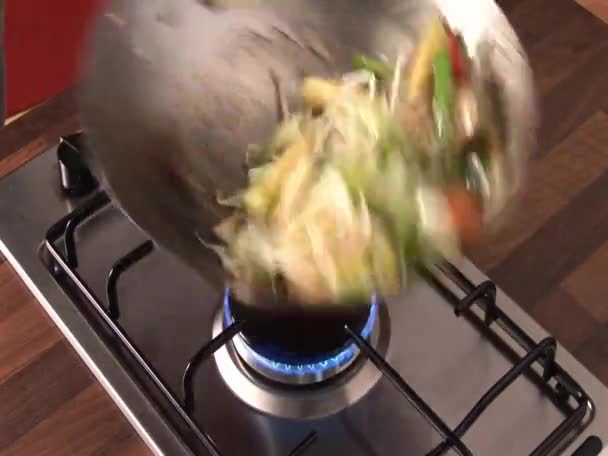 Misturar legumes e rebentos — Vídeo de Stock