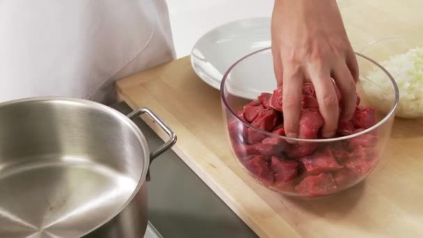 Morceaux de viande frits — Video