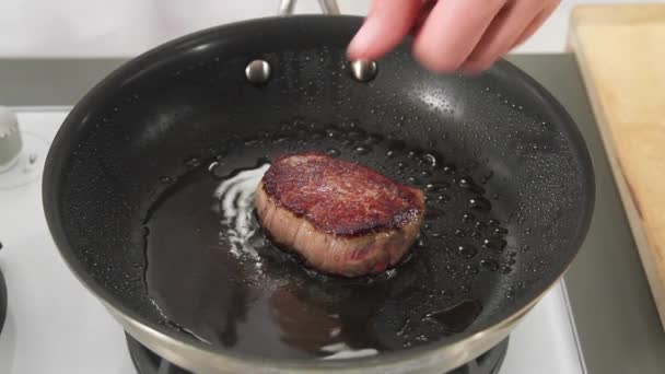 Steak en cours de test — Video