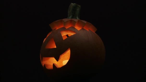 Calabaza de halloween iluminada — Vídeos de Stock