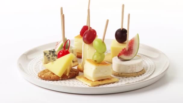 Cheese on cocktail sticks — Stock Video