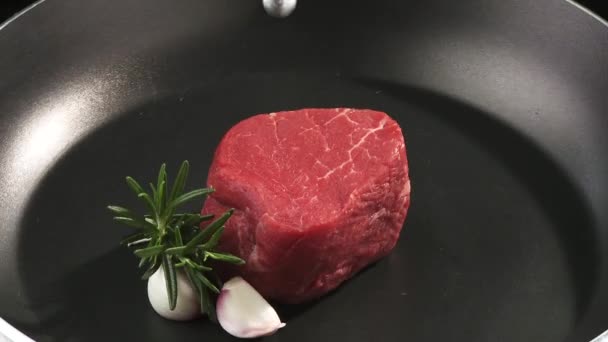 Fillet in a pan — Stock Video