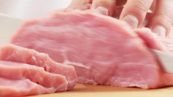 Trancher une jambe de veau — Video