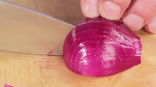 Red onion being diced — Stock Video