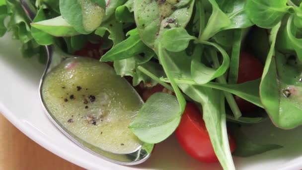 Insalata di agnelli con vinaigrette — Video Stock