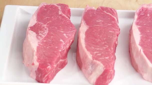 New York şerit biftek — Stok video