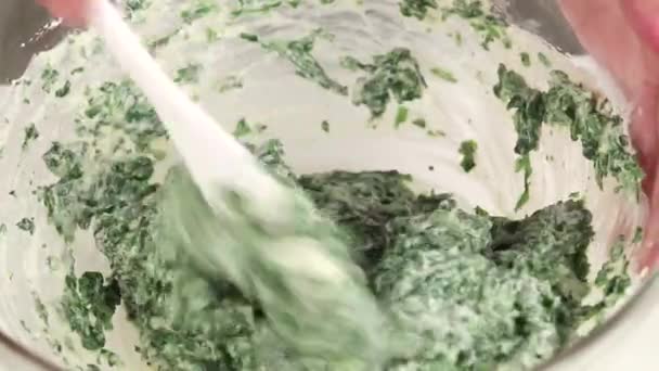菠菜和意大利乳清干酪 — 图库视频影像