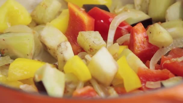 Mezcla de verduras revueltas — Vídeos de Stock