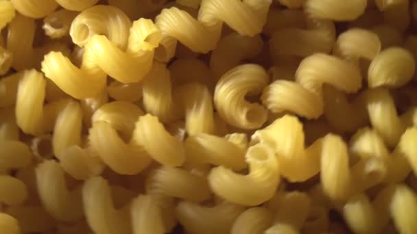 Spiral pasta close up — Stock Video