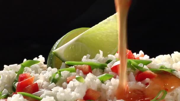 Rice with chilli sauce — Stock Video