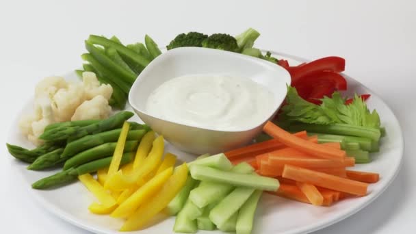 Raw vegetables with dip — Stock Video