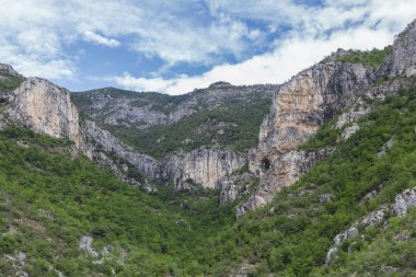 İtalyan yaylaları ve dağlar yaz