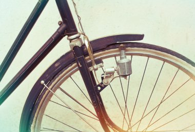 Güzel eski paslı Bisiklet harika etkisi renkleri ile retro grunge gri arka plan outodoors