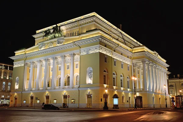 Александринский театр на Островской площади — стоковое фото