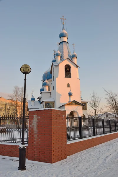 Ο ναός της Γεννήσεως στη Pulkovskaya το πάρκο — Φωτογραφία Αρχείου