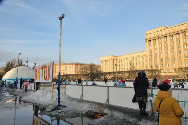 Открытый искусственный каток на Московской площади на торжествах — стоковое фото