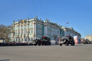 Bölümü topçu kale Palace prova sırasında kare üzerinde