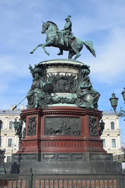 Monument to Nicholas 1 St. Isaac's square in St. Petersburg — Stock Photo, Image