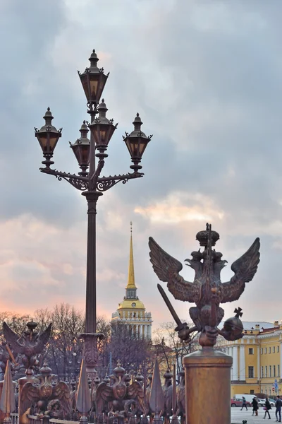 Ancient lantern and the three-headed eagle — Stock Photo, Image