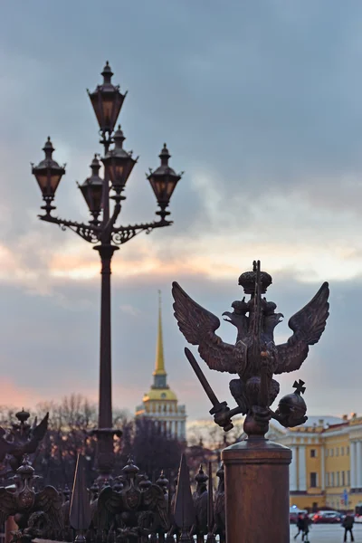 Ancient lantern and the three-headed eagle — Stock Photo, Image