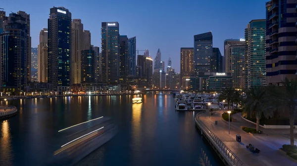 Gün Batımından Sonra Dubai Marina — Stok fotoğraf