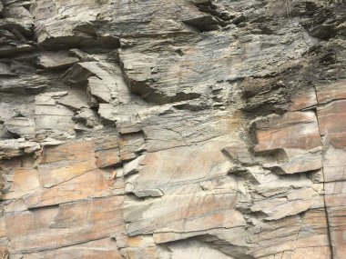 Dağ duvarı ilginç, yaratıcı altyapılar için