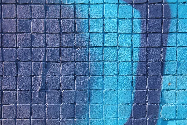 Розфарбована Синя Мозаїчна Цегляна Плитка Стіна Крупним Планом Текстура Графіті — стокове фото
