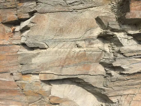 Dağ duvarı ilginç, yaratıcı altyapılar için