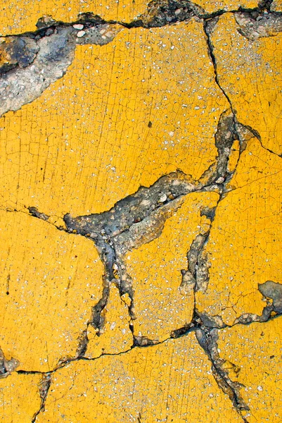 Nahaufnahme Der Gelben Wandstruktur Mit Rissen Mit Lebendigen Farben Für — Stockfoto