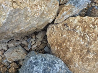 İlginç ve yaratıcı arka planlar için kaya kayaları.