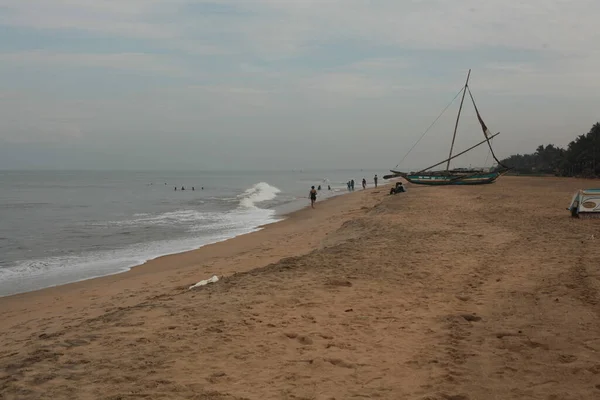 Stare Drewniane Łodzie Rybackie Plaży Indiach — Zdjęcie stockowe