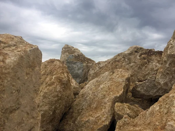 Rock Boulders Cloudy Sky Interesting Creative Backgrounds — Stock Photo, Image