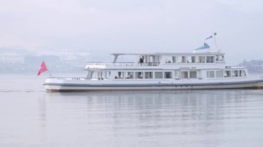 Rota gemisi İsviçre 'deki Rapperswil limanından kalkıyor.