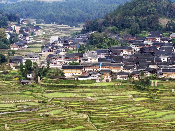 Terrassenfeld in einem Dorf der Minderheit — Stockfoto