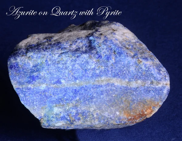 AZURITE, QUARTZ E PIRITE . — Foto Stock