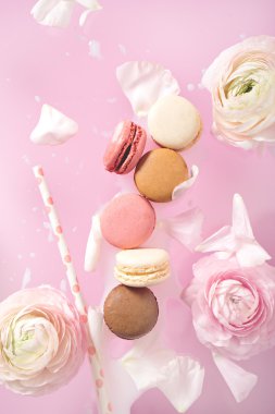 çiçekli farklı macaroons