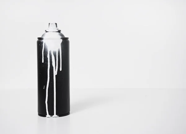 Black and white spray paint bottle — Stock Photo, Image
