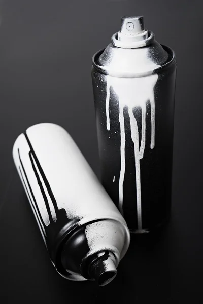 Black and white spray paint bottle — Stock Photo, Image